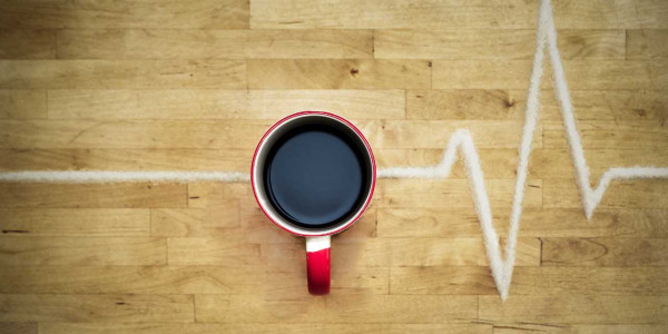 Effetti della caffeina: quando fa male e quanto dura l'effetto