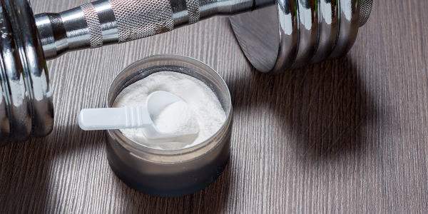 Assumere creatina e arginina insieme: benefici e dosaggio