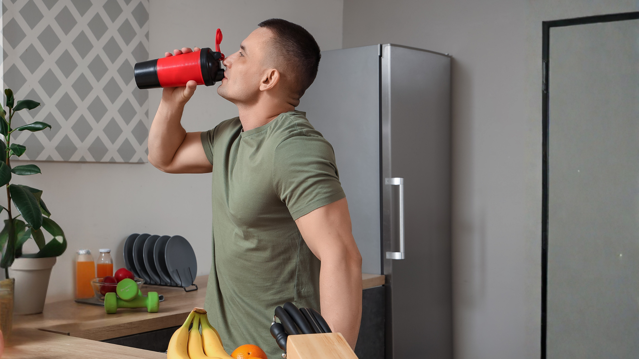Mass gainer: a cosa serve, come funziona e quando assumerlo